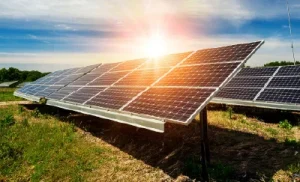 Portal de sector minero destaca Diplomado de Ingeniería UNAB por su aporte al desarrollo de energía solar