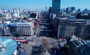 Docente del Magíster Arquitectura UNAB entrega su visión respecto de la recuperación de espacios públicos en Radio La Clave