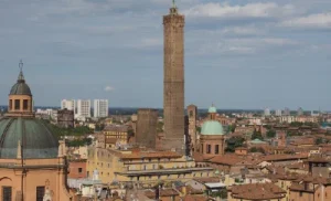 DIPLOMADO INTERNACIONAL EN SISTEMAS UNIVERSALES DE SALUD Y GESTION