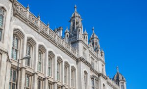 ISP UNAB fortalece su red internacional con alianza estratégica junto a King’s College London